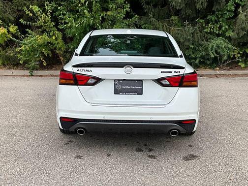 2022 Nissan Altima SR FWD