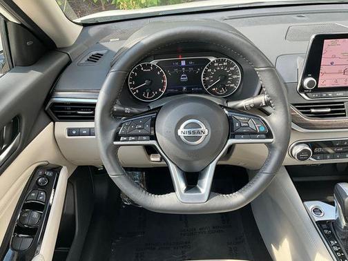 2022 Nissan Altima 2.5 SL