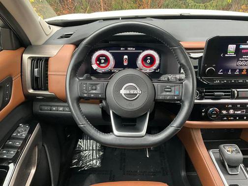 2023 Nissan Pathfinder Platinum 4WD