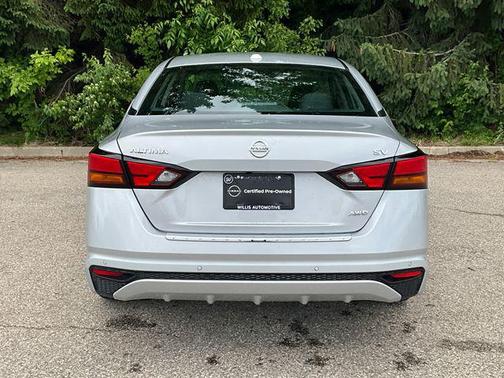 2022 Nissan Altima 2.5 SV