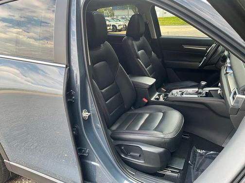 2024 Mazda CX-5 Carbon Edition