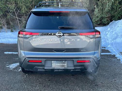 2025 Nissan Pathfinder SV 4WD