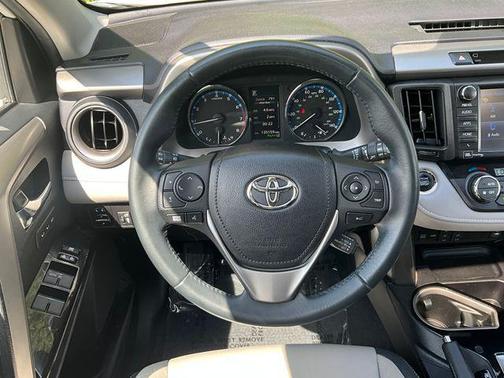 2016 Toyota RAV4 Limited