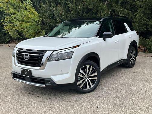 2025 Nissan Pathfinder Platinum 4WD
