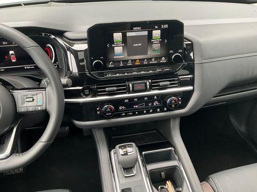2025 Nissan Pathfinder Platinum 4WD