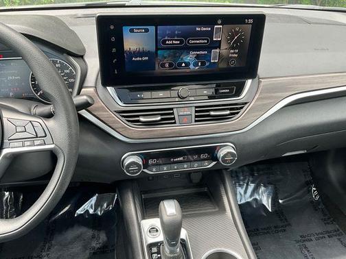 Brilliant Silver Metallic 2025 Nissan Altima 2.5 SV