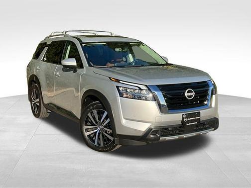 2024 Nissan Pathfinder Platinum 4WD