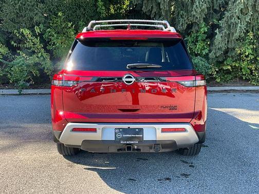 2024 Nissan Pathfinder Platinum 4WD