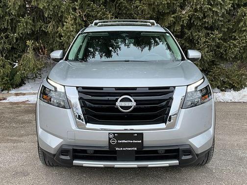 2025 Nissan Pathfinder Platinum 4WD