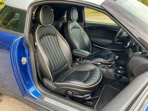 2012 MINI Cooper S Base