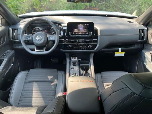 2025 Nissan Pathfinder Rock Creek 4WD