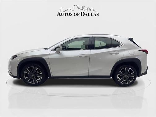 2022 Lexus UX 200 Base