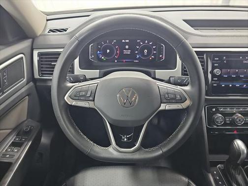 2023 Volkswagen Atlas 3.6L SE w/Technology