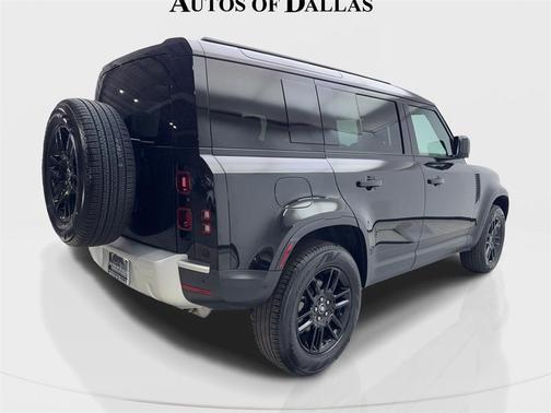 2025 Land Rover Defender 110 P300