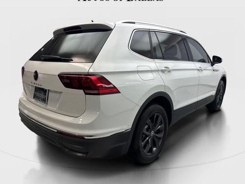 Pure White 2024 Volkswagen Tiguan 2.0T SE