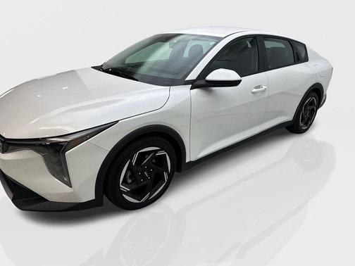 Snow White Pearl 2025 Kia K4 EX