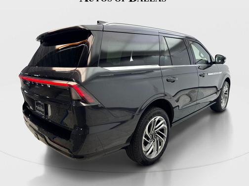 Starlight 2025 Lincoln Navigator Reserve