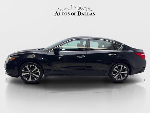 Super Black Clearcoat 2016 Nissan Altima 2.5 SR