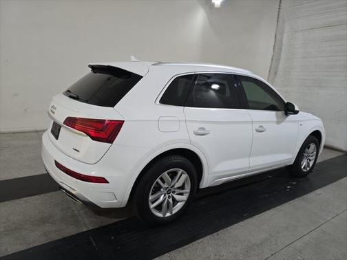 2022 Audi Q5 45 S line Premium