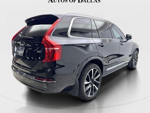 Onyx Black Metallic 2023 Volvo XC90 B6 Plus 7-Seater