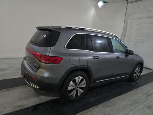 2023 Mercedes-Benz EQB 300 4MATIC