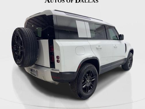 2025 Land Rover Defender 110 P300