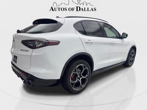 2024 Alfa Romeo Stelvio Veloce AWD