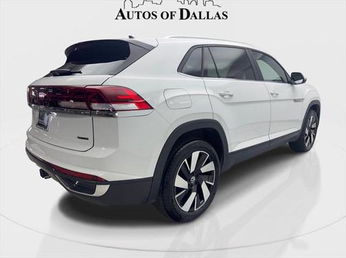 2024 Volkswagen Atlas Cross Sport 2.0T SE w/Technology 4MOTION