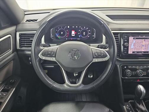2022 Volkswagen Atlas Cross Sport 3.6L V6 SEL R-Line