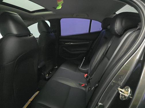 2022 Mazda Mazda3 FWD w/Preferred Package