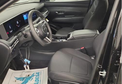 Phantom Black 2026 Hyundai TUCSON SE