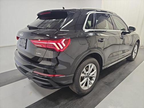 2022 Audi Q3 45 S line Premium