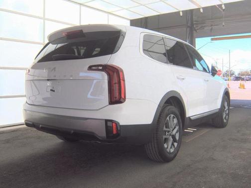 2025 Kia Telluride LX