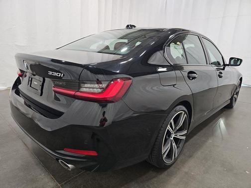 Jet Black 2023 BMW 330 330i