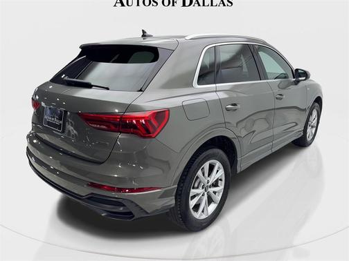 2022 Audi Q3 45 S line Premium