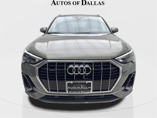 2022 Audi Q3 45 S line Premium