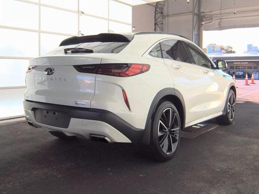 2023 INFINITI QX55 LUXE