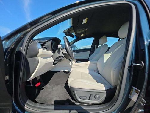 2025 Genesis G70 2.5T AWD