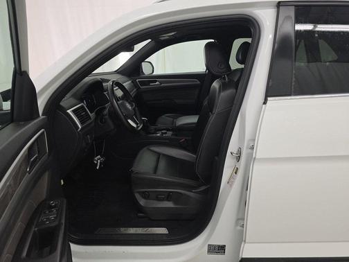 2022 Volkswagen Atlas Cross Sport 2.0T SE w/Technology 4MOTION