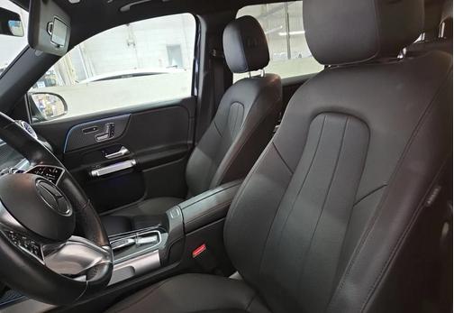 Black 2025 Mercedes-Benz GLB 250 4MATIC