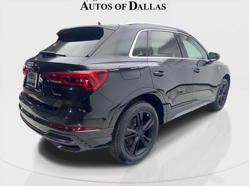 2022 Audi Q3 45 S line Premium