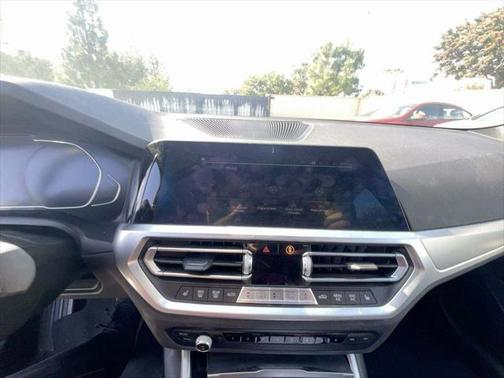 2021 BMW 330 i
