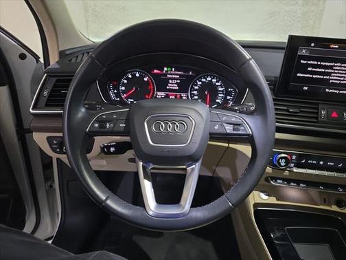 2022 Audi Q5 45 S line Premium