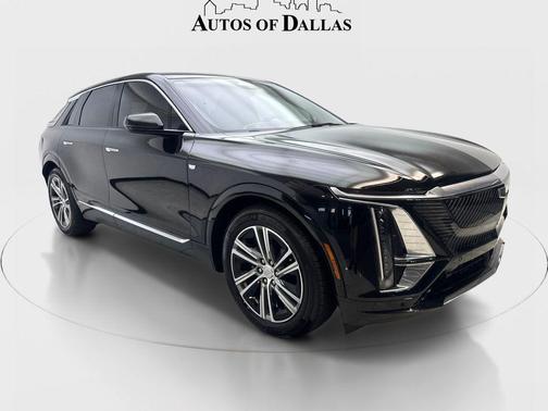 Stellar Black Metallic 2024 Cadillac LYRIQ Luxury