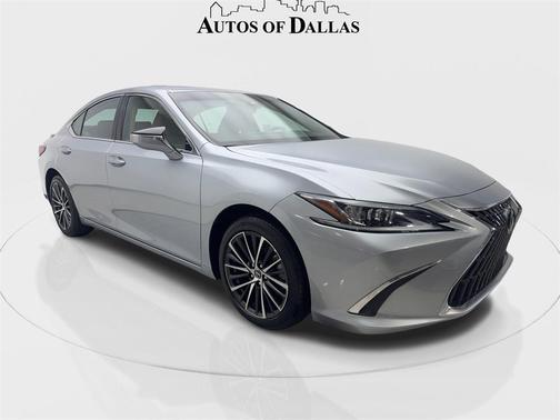 2023 Lexus ES 300h Base
