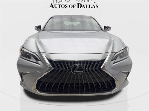 2023 Lexus ES 300h Base