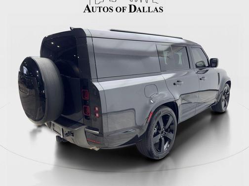 2024 Land Rover Defender 130 P400 Outbound