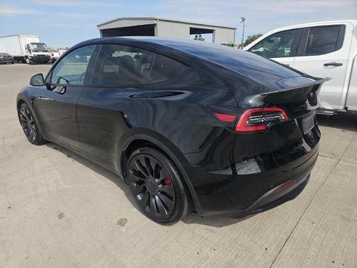 2022 Tesla Model Y Performance Dual Motor All-Wheel Drive