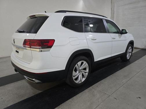 2023 Volkswagen Atlas 3.6L SE w/Technology