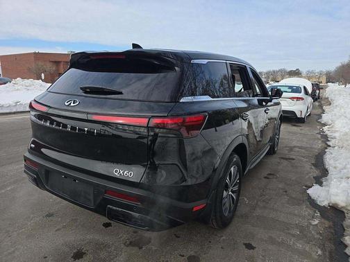 2025 INFINITI QX60 Pure